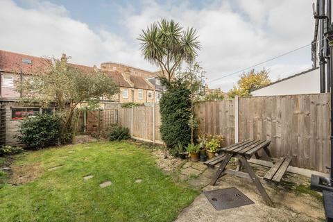 33 Boscombe Road, London, SW17 9JL