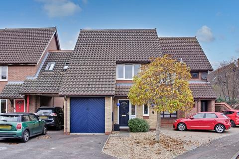 2 bedroom semi-detached house for sale, Robin Close, Sandy SG19