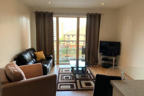 2 bedroom apartment to rent, Waterfront Walk, Birmingham B1