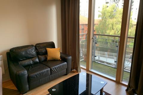 2 bedroom apartment to rent, Waterfront Walk, Birmingham B1