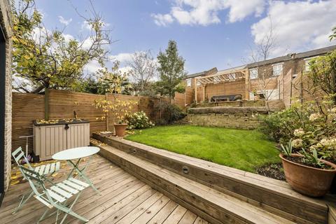 4 bedroom semi-detached house for sale, Thurlestone Road, London SE27