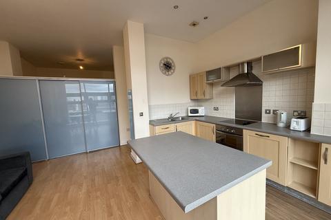 1 bedroom apartment to rent, Platinum Apartments, Birmingham B18