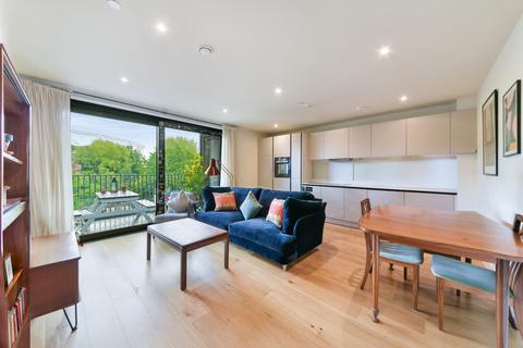 1 bedroom flat for sale, Lorimer House, 9 Navigators Walk, London, Greater London, E3