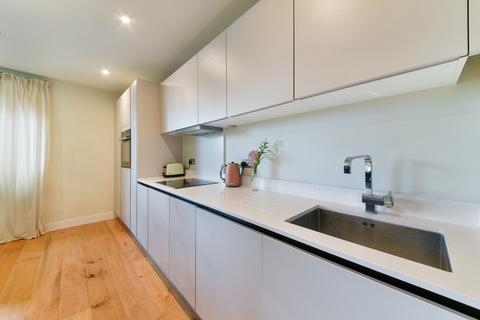 1 bedroom flat for sale, Lorimer House, 9 Navigators Walk, London, Greater London, E3