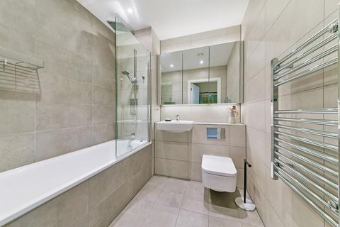 1 bedroom flat for sale, Lorimer House, 9 Navigators Walk, London, Greater London, E3