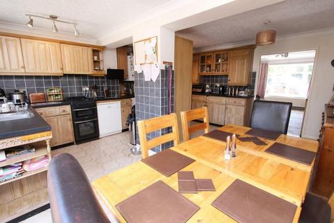 3 bedroom semi-detached house for sale, Coniston Drive, Cheadle