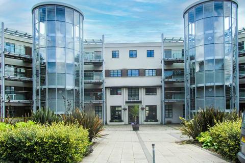 2 bedroom apartment for sale, Woodlands, Hayes Road, Penarth CF64