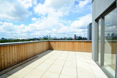 2 bedroom flat for sale, Maddison Court, East City Point, Canning Town, London, E16