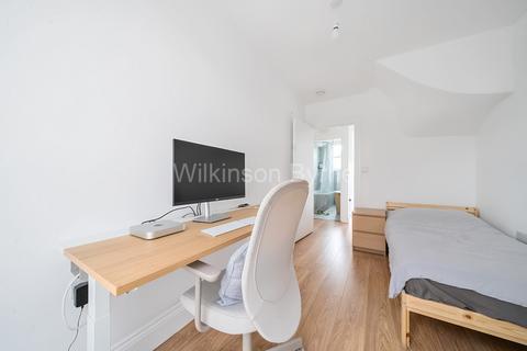 2 bedroom flat for sale, White Hart Lane, Wood Green N22