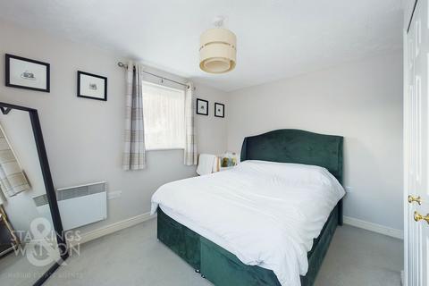 2 bedroom flat for sale, Ensign Way, Diss