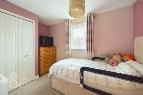 2 bedroom flat for sale, Ensign Way, Diss