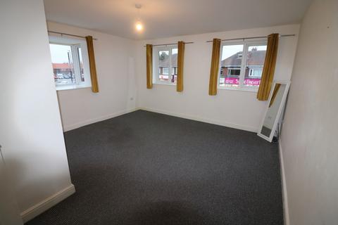 1 bedroom apartment to rent, Flat 1, 31a Hull Road