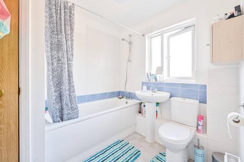 71 Henley Drive, London, SE1 3AR