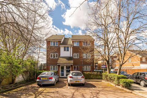71 Henley Drive, London, SE1 3AR