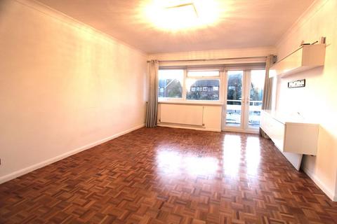 2 bedroom maisonette to rent, Highfield Court, London N14