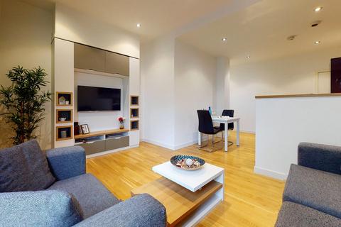 2 bedroom apartment to rent, Apt 6, Q One Residence, Wade Lane LS2