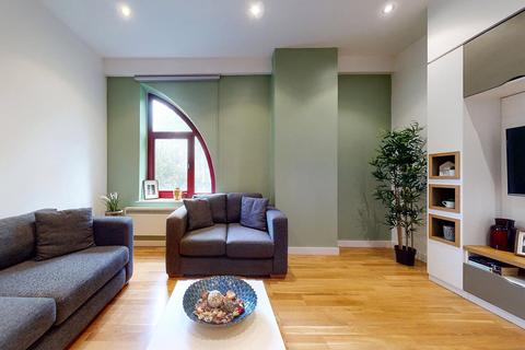 2 bedroom apartment to rent, Apt 6, Q One Residence, Wade Lane LS2