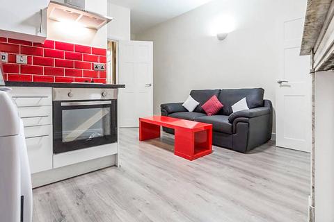1 bedroom apartment to rent, Apt 5, 18 Queen Square, 18 Queen Square LS2