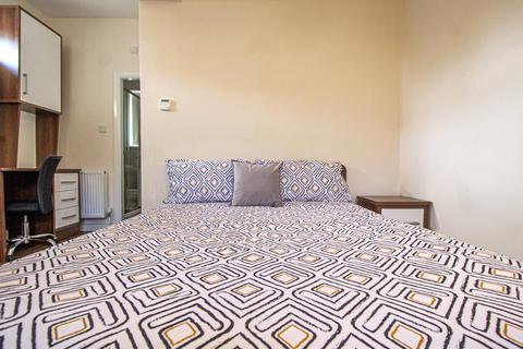 undefined, Apt 25, Clarendon House, 20 Clarendon Road LS2