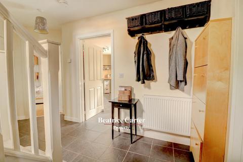 4 bedroom semi-detached house for sale, Buttercup Road, Cambridge CB4