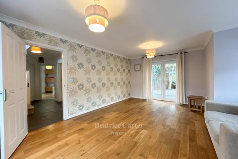 4 bedroom semi-detached house for sale, Buttercup Road, Cambridge CB4