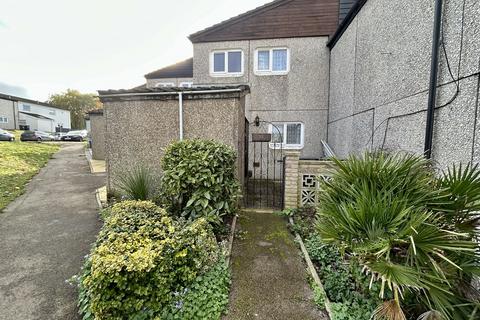 3 bedroom terraced house for sale, Roundhills, Waltham Abbey