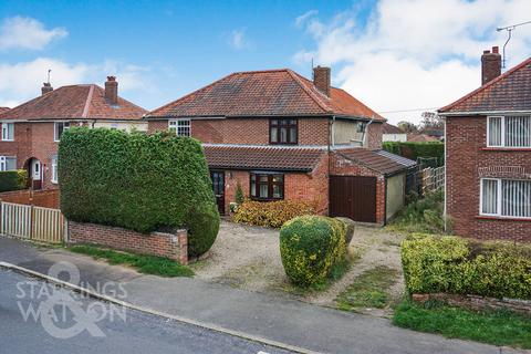 3 bedroom semi-detached house for sale, Cozens-hardy Road, Norwich