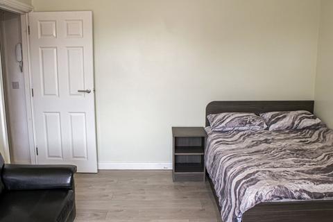 undefined, Apt 4, 30 Brudenell Road, 30 Brudenell Road LS6