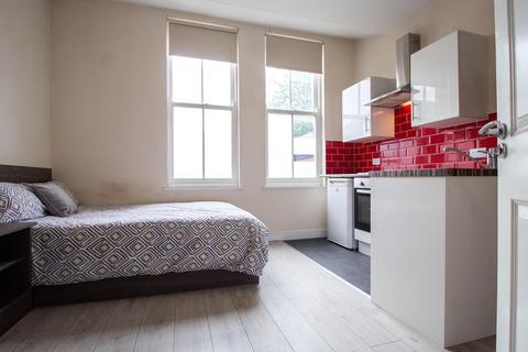 undefined, Apt 5, 31 Clarendon Road, 31 Clarendon Road LS2