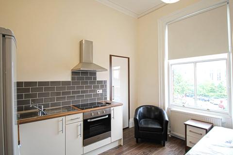 undefined, Apt 12, Clarendon House, 20 Clarendon Road LS2