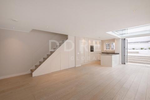 3 bedroom apartment to rent, Stratford Road, London, W8