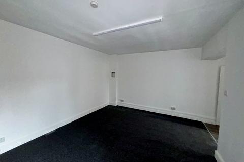 Studio to rent, Croydon CR2