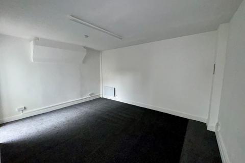 Studio to rent, Croydon CR2