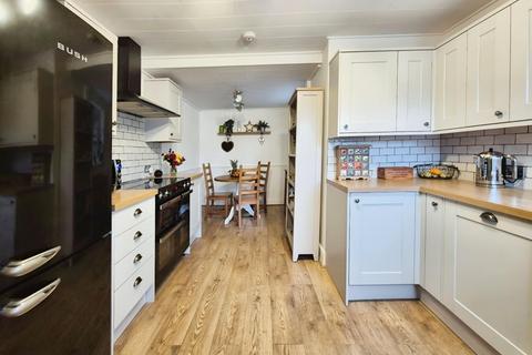 27 Cherry Tree Street, Elsecar, Barnsley, S74 8DG
