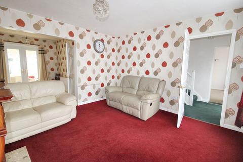 4 bedroom semi-detached house for sale, Rochdale Avenue, Calne SN11