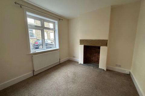 3 bedroom terraced house to rent, Clifton Street, Sowerby Bridge