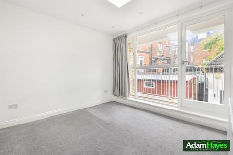 2 bedroom end of terrace house to rent, Lambert Way, London N12