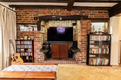 undefined, Castle Street, Bletchingley