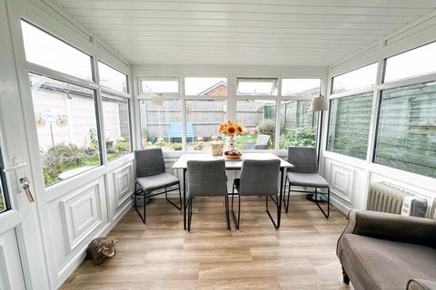 3 bedroom detached bungalow for sale, THE CRESCENT, HOLTON LE CLAY