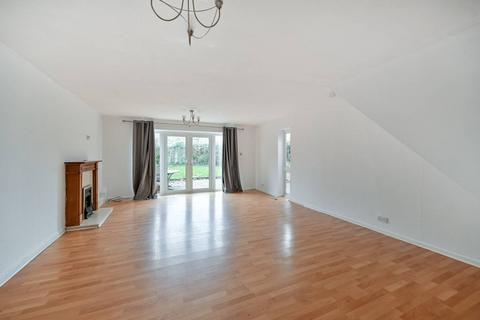 5 Winchilsea Crescent, West Molesey, KT8 1ST