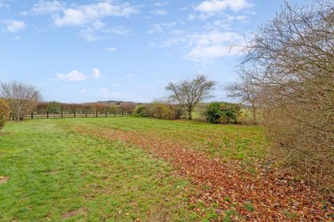 4 bedroom detached house to rent, Barton Road, Streatley