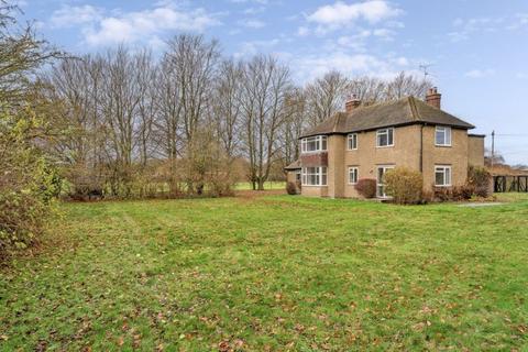 4 bedroom detached house to rent, Barton Road, Streatley