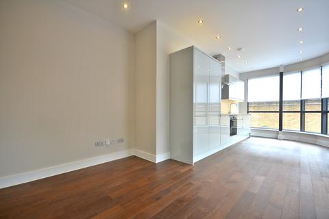 2 bedroom apartment to rent, London Road