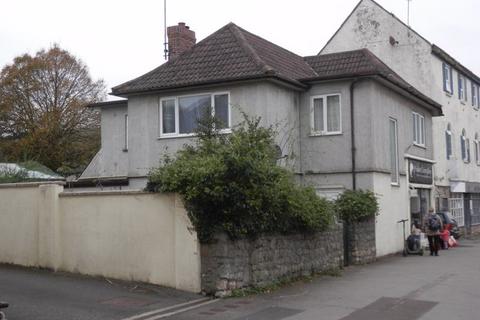 4 bedroom terraced house for sale, A particularly spacious 4 bedroom detached house with Shop, garaging and walled garden. Conveniently located in this...