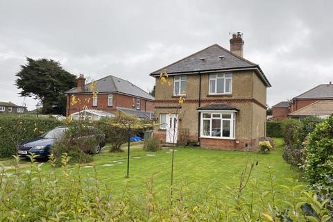 3 bedroom detached house to rent, Green Lane, Shanklin