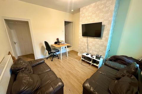 4 bedroom terraced house to rent, PYBUS STREET, DE22, STUDENT ACCOMODATION 25/26