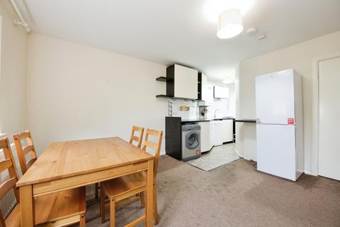 2 bedroom apartment to rent, West Street, Leytonstone