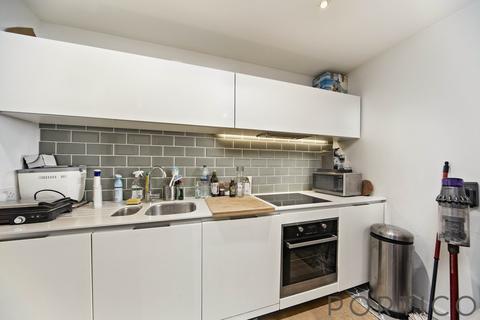 1 bedroom apartment to rent, Hardwicks Square, Wandsworth