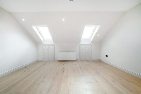 Studio to rent, Julian Avenue, Acton, W3