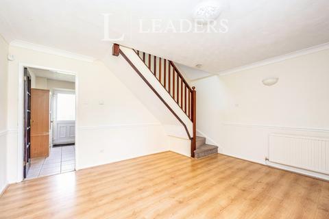 2 bedroom semi-detached house to rent, Heathfields Close, Off Brook Lane, CH2